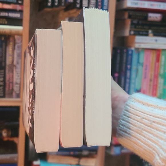 Historical fiction romance bundle of 3 books - Picture 2 of 7